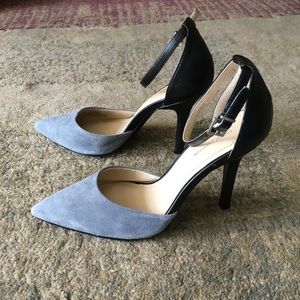 BCBG heel